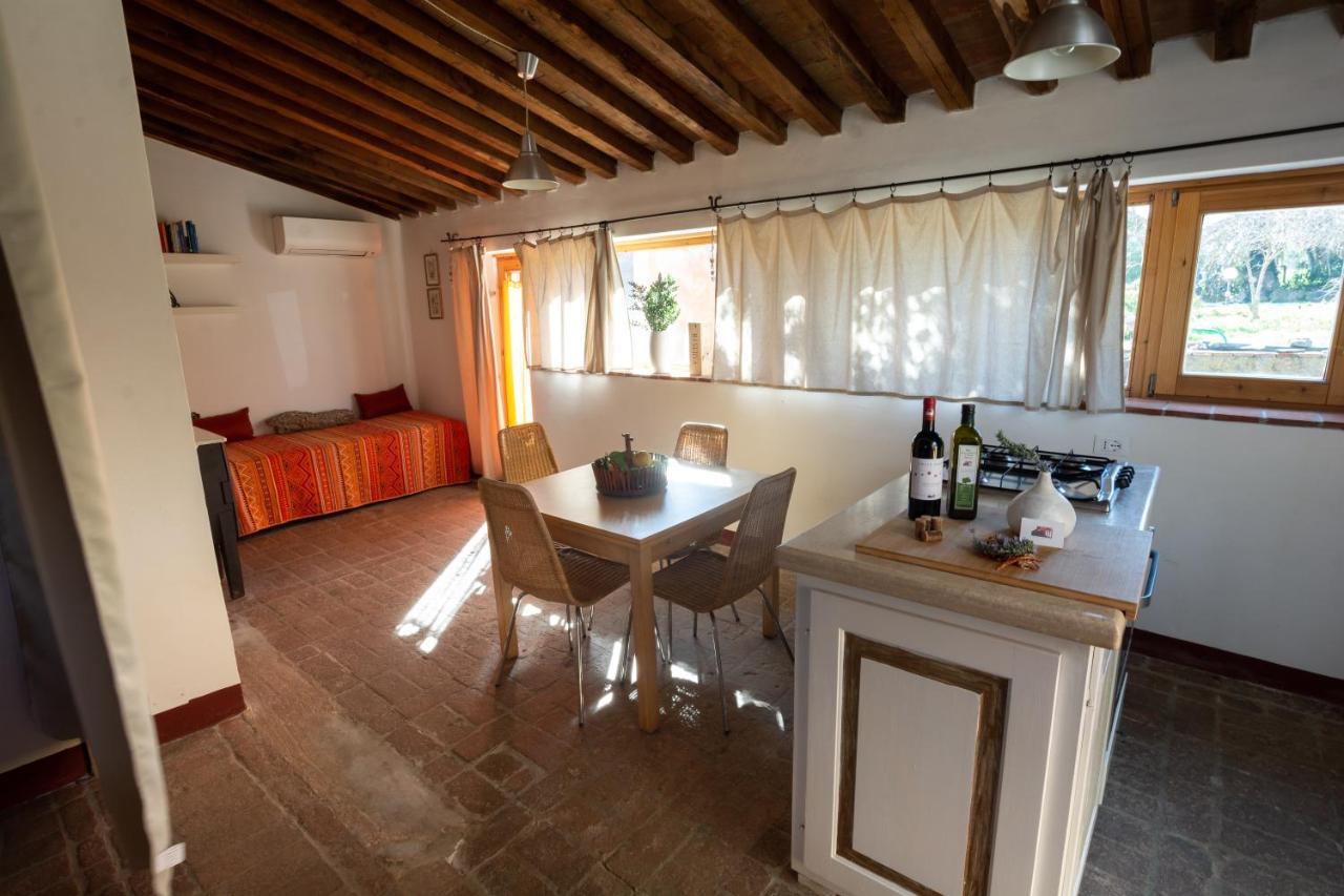 Agriturismo Colle Vento 苏韦雷托 外观 照片