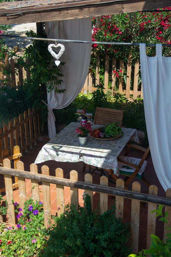 Agriturismo Colle Vento 苏韦雷托 外观 照片